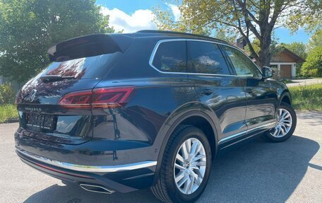 Volkswagen Touareg III, 2023 год, 4 899 000 рублей, 5 фотография