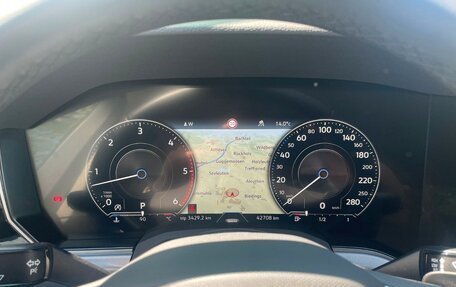 Volkswagen Touareg III, 2023 год, 4 899 000 рублей, 11 фотография