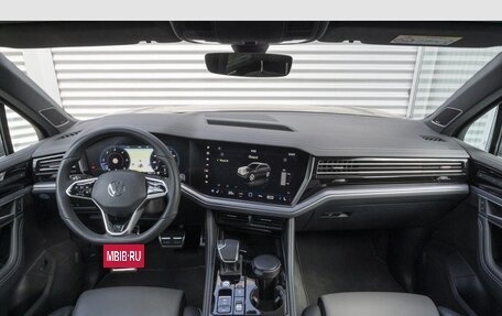 Volkswagen Touareg III, 2023 год, 7 375 000 рублей, 4 фотография