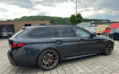 BMW 5 серия, 2023 год, 7 415 000 рублей, 3 фотография
