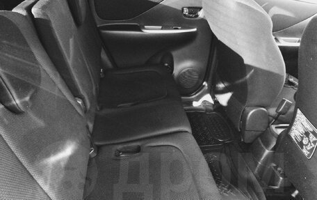 Toyota Ractis I, 2009 год, 530 000 рублей, 5 фотография