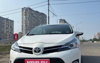 Toyota Verso I, 2014 год, 2 300 000 рублей, 1 фотография