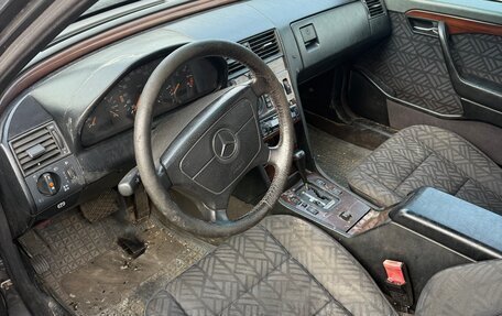 Mercedes-Benz C-Класс, 1994 год, 100 000 рублей, 8 фотография