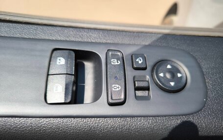 Hyundai Staria, 2023 год, 4 500 000 рублей, 25 фотография