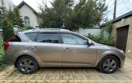 KIA cee'd I рестайлинг, 2010 год, 920 000 рублей, 2 фотография