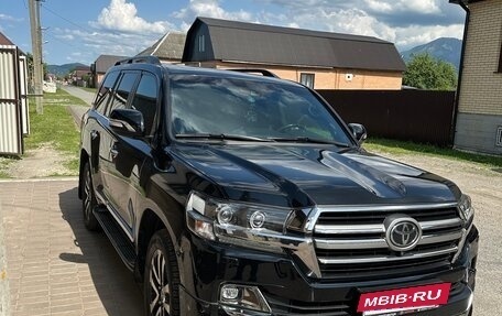 Toyota Land Cruiser 200, 2018 год, 8 000 000 рублей, 2 фотография