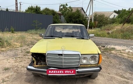 Mercedes-Benz W123, 1976 год, 300 000 рублей, 2 фотография