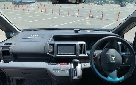 Honda Stepwgn IV, 2010 год, 1 700 000 рублей, 7 фотография
