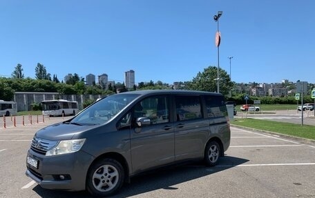 Honda Stepwgn IV, 2010 год, 1 700 000 рублей, 3 фотография