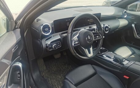 Mercedes-Benz A-Класс, 2019 год, 2 590 000 рублей, 2 фотография