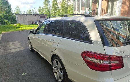 Mercedes-Benz E-Класс, 2010 год, 1 450 000 рублей, 4 фотография