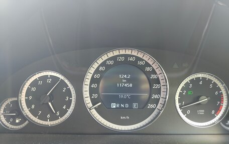 Mercedes-Benz E-Класс, 2010 год, 1 450 000 рублей, 13 фотография