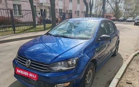 Volkswagen Polo VI (EU Market), 2017 год, 1 050 000 рублей, 2 фотография