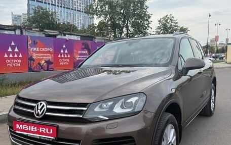Volkswagen Touareg III, 2010 год, 1 950 000 рублей, 2 фотография
