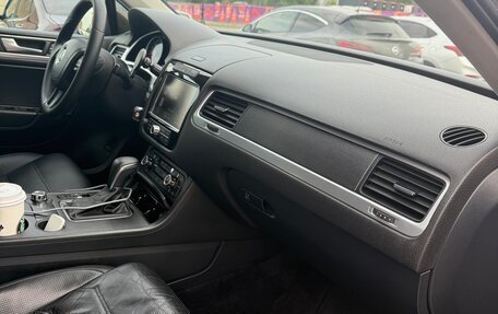 Volkswagen Touareg III, 2010 год, 1 950 000 рублей, 15 фотография