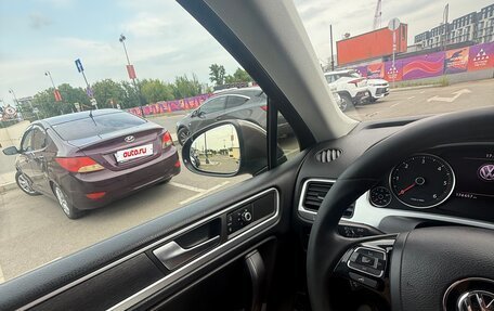 Volkswagen Touareg III, 2010 год, 1 950 000 рублей, 23 фотография