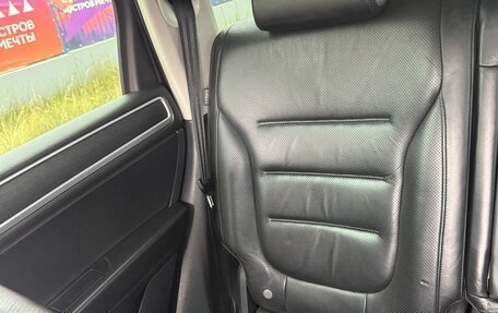 Volkswagen Touareg III, 2010 год, 1 950 000 рублей, 25 фотография