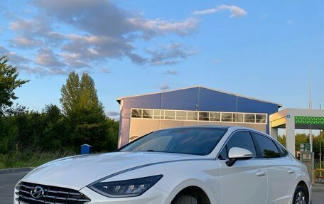 Hyundai Sonata VIII, 2020 год, 1 800 000 рублей, 6 фотография