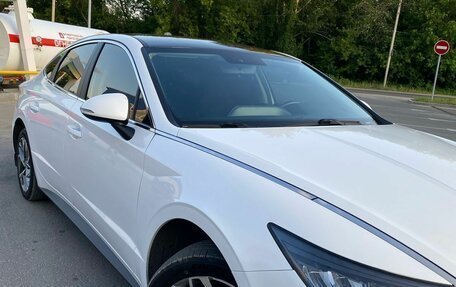 Hyundai Sonata VIII, 2020 год, 1 800 000 рублей, 2 фотография