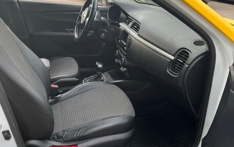 KIA Rio IV, 2017 год, 840 000 рублей, 12 фотография