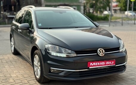 Volkswagen Golf VII, 2018 год, 1 530 000 рублей, 1 фотография