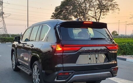 Lexus LX, 2023 год, 17 332 000 рублей, 3 фотография