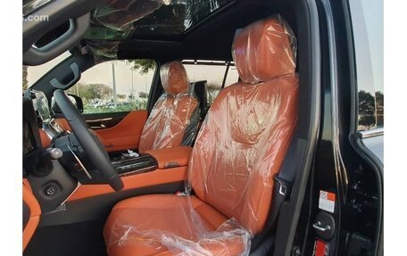 Lexus LX, 2023 год, 17 332 000 рублей, 13 фотография