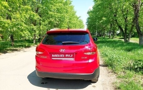 Hyundai ix35 I рестайлинг, 2012 год, 1 350 000 рублей, 4 фотография