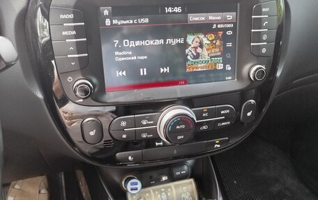 KIA Soul II рестайлинг, 2018 год, 1 800 000 рублей, 3 фотография