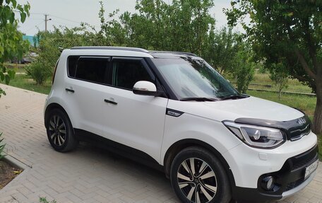 KIA Soul II рестайлинг, 2018 год, 1 800 000 рублей, 8 фотография