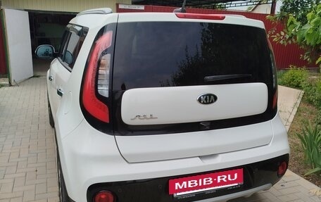 KIA Soul II рестайлинг, 2018 год, 1 800 000 рублей, 11 фотография