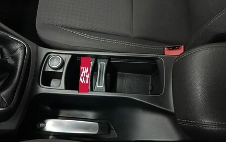 Ford C-MAX II, 2016 год, 1 070 000 рублей, 17 фотография