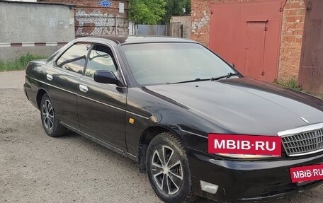 Nissan Laurel VIII, 2001 год, 400 000 рублей, 3 фотография