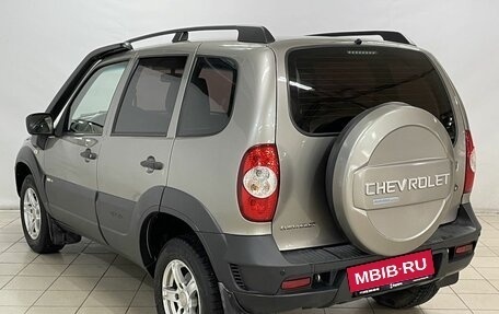 Chevrolet Niva I рестайлинг, 2018 год, 760 000 рублей, 5 фотография
