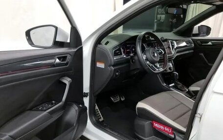 Volkswagen T-Roc I, 2021 год, 2 170 000 рублей, 18 фотография
