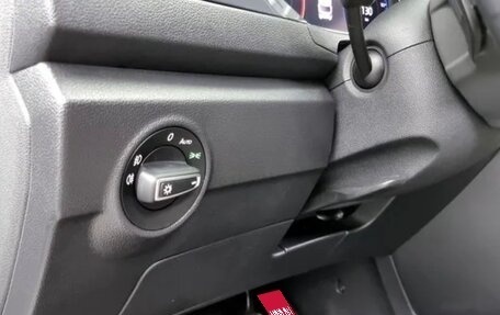 Volkswagen T-Roc I, 2021 год, 2 170 000 рублей, 7 фотография