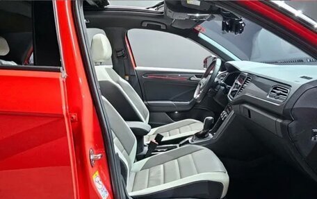 Volkswagen T-Roc I, 2021 год, 2 230 000 рублей, 8 фотография