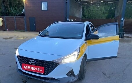 Hyundai Solaris II рестайлинг, 2020 год, 1 300 000 рублей, 4 фотография