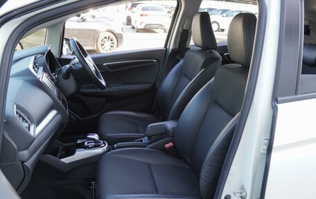 Honda Fit III, 2016 год, 1 090 000 рублей, 8 фотография