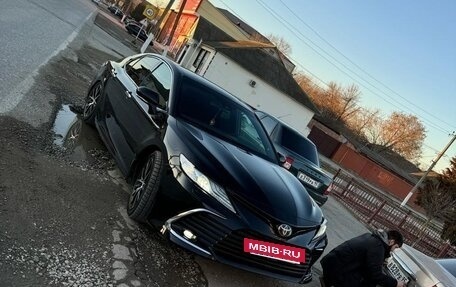 Toyota Camry, 2019 год, 2 700 000 рублей, 3 фотография