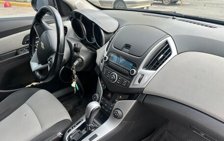 Chevrolet Cruze II, 2014 год, 665 000 рублей, 9 фотография