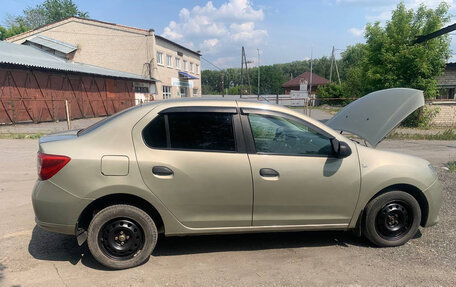 Renault Logan II, 2017 год, 460 000 рублей, 3 фотография