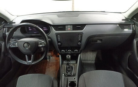 Skoda Octavia, 2018 год, 1 500 000 рублей, 17 фотография