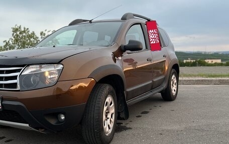 Renault Duster I рестайлинг, 2012 год, 715 000 рублей, 2 фотография