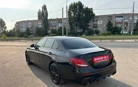 Mercedes-Benz E-Класс, 2016 год, 2 900 000 рублей, 4 фотография