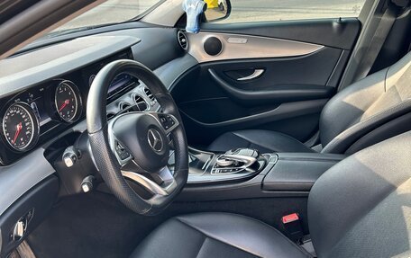 Mercedes-Benz E-Класс, 2016 год, 2 900 000 рублей, 11 фотография