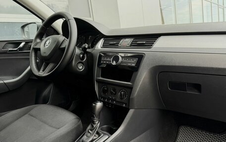 Skoda Rapid I, 2017 год, 1 055 000 рублей, 6 фотография