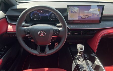 Toyota Camry, 2024 год, 4 250 000 рублей, 14 фотография