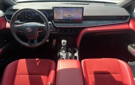 Toyota Camry, 2024 год, 4 250 000 рублей, 13 фотография