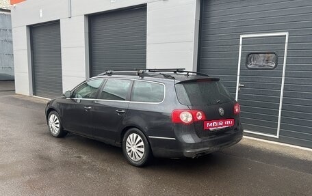 Volkswagen Passat B6, 2005 год, 410 000 рублей, 2 фотография